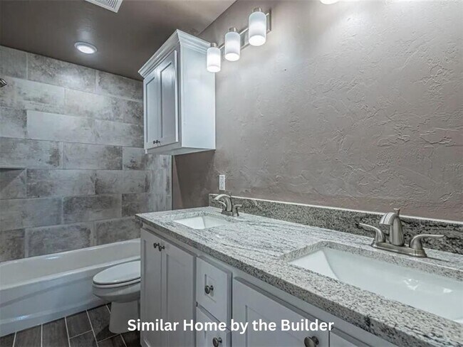 Building Photo - 1620 Highland Loop