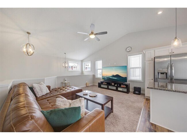 Building Photo - 1731 Riverside Dr