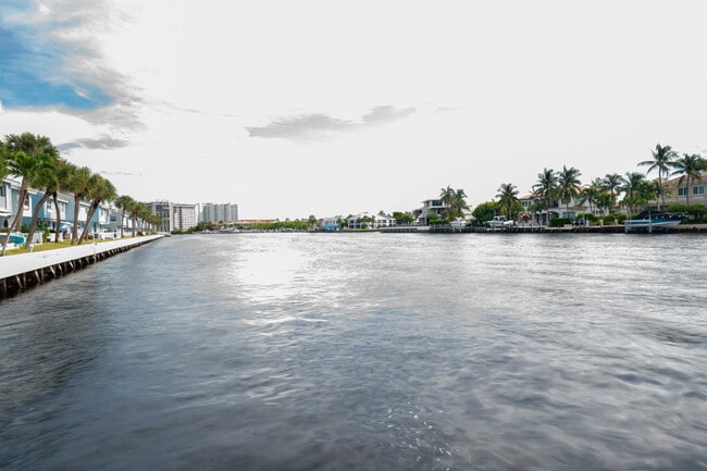 Building Photo - 1088 Jeffery St