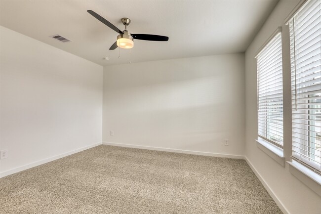 Building Photo - 2829 Lisburn Ter Ln