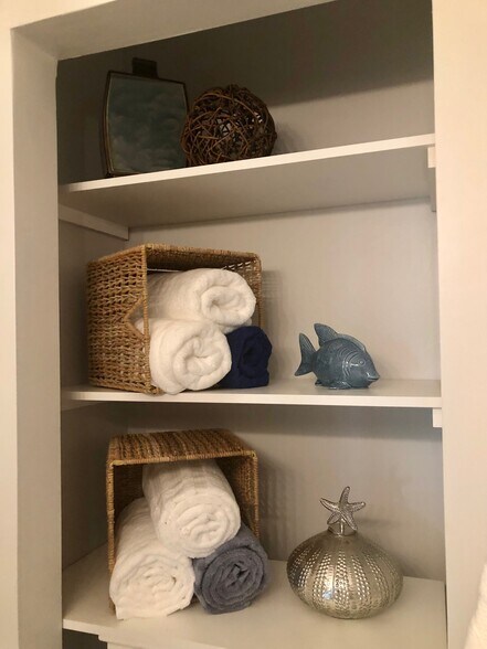 Building Photo - 1825 Cobia Dr