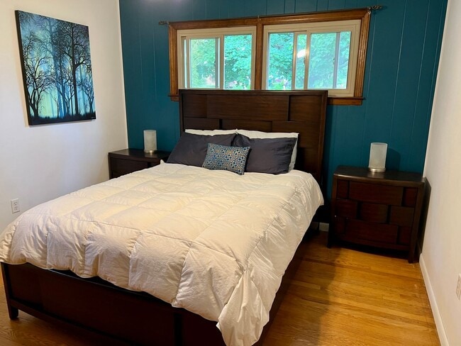 Building Photo - Charming 3 Bedroom Christiansburg Home