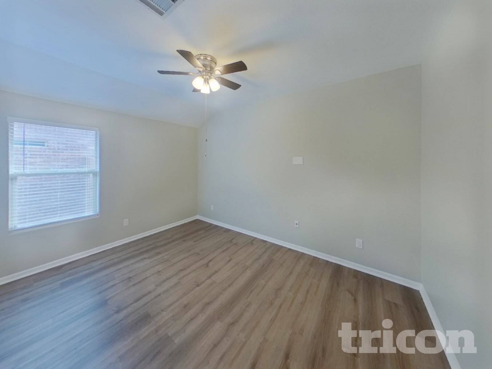 Building Photo - 752 Rutherford Dr