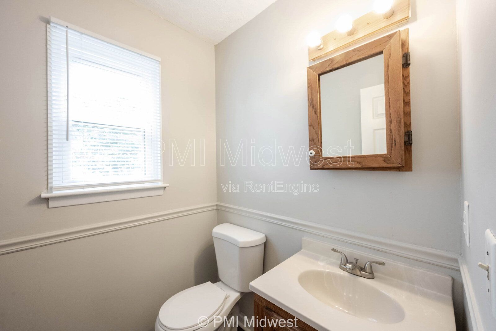 Building Photo - 3026 Osceola Ln