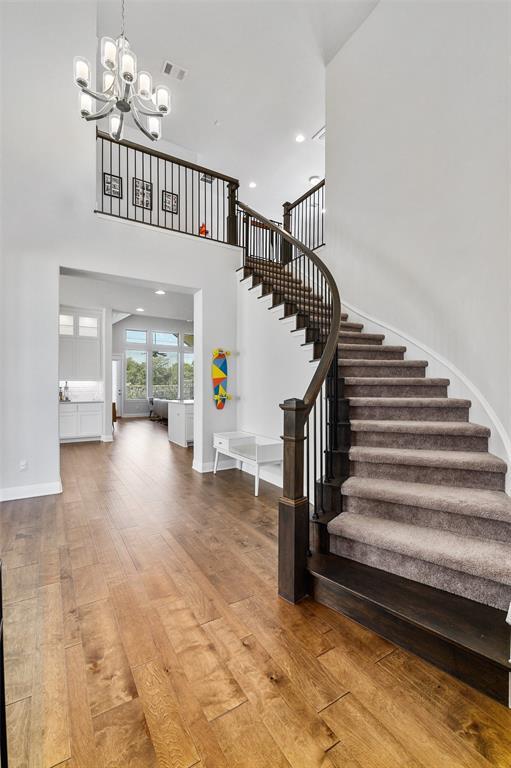 Building Photo - 304 Gulfton St