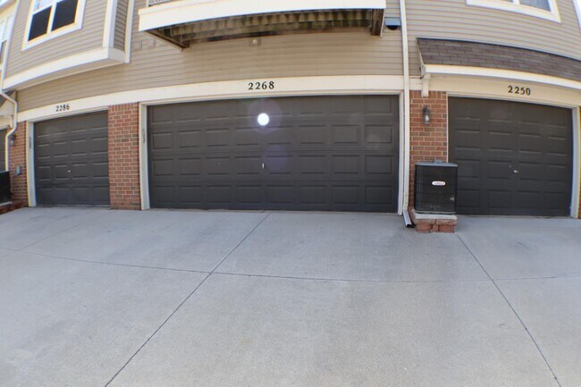 Primary Photo - 2268 Arcadia Dr