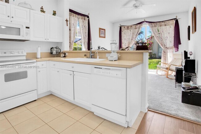 Building Photo - 18860 SW 25th Ct