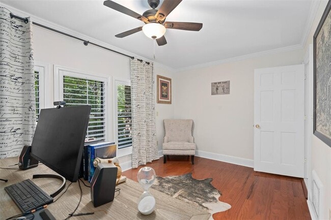 Building Photo - 2214 Earleaf Ct