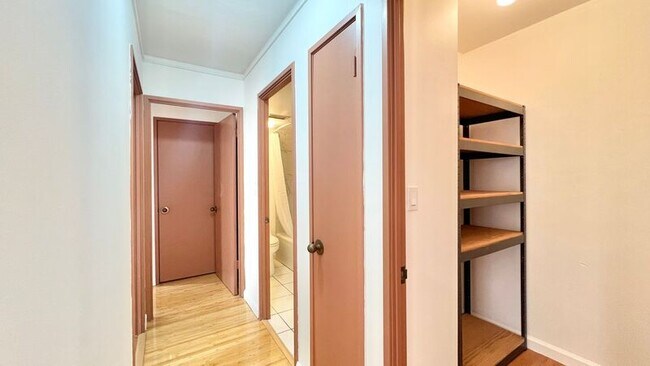 Building Photo - 3161 Ala Ilima St