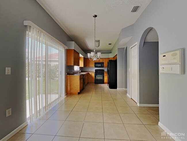 Building Photo - 4217 Harbor Lake Dr