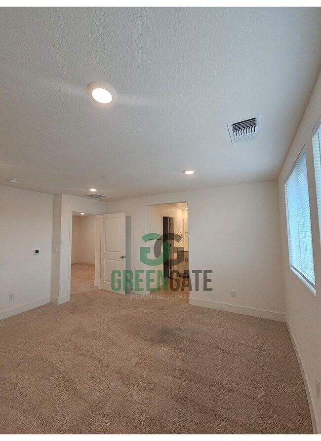 Building Photo - 3 Bedroom 2.5 Bath New Build in Lathrop! AVAILABLE NOW!!