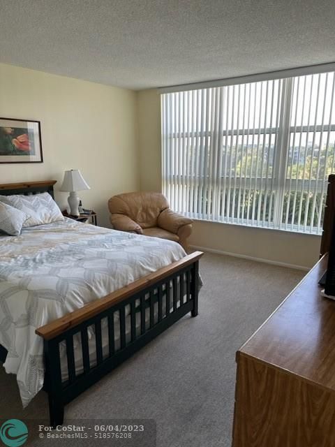 Building Photo - 2661 S Course Dr