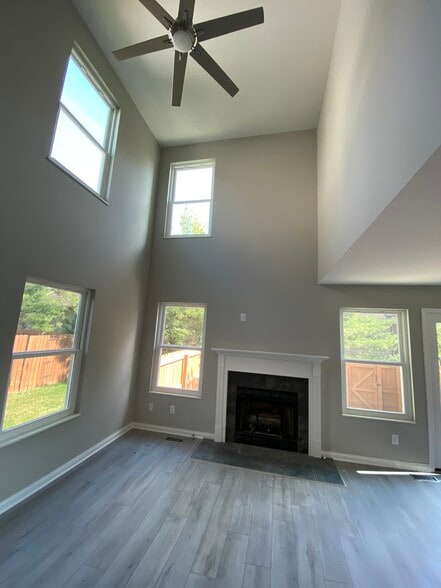 Building Photo - 557 Chadwood Dr