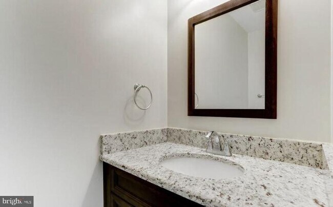 Building Photo - 613 Concerto Ln