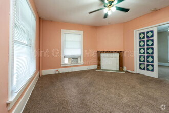 Building Photo - 1705 Fairmount St