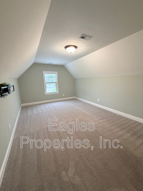 Building Photo - 205 Coffman Dr