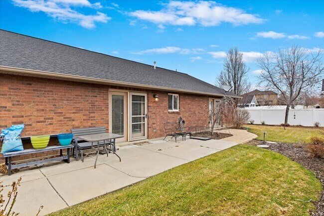 Building Photo - 232 Bryce Dr