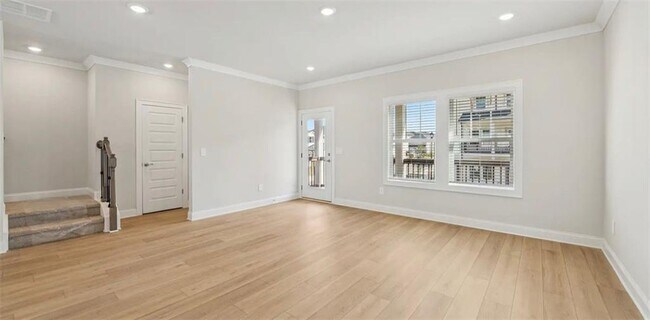 Building Photo - 403 Elise Wy