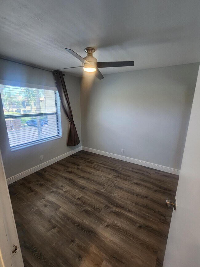 Building Photo - 7257 Golf Colony Ct