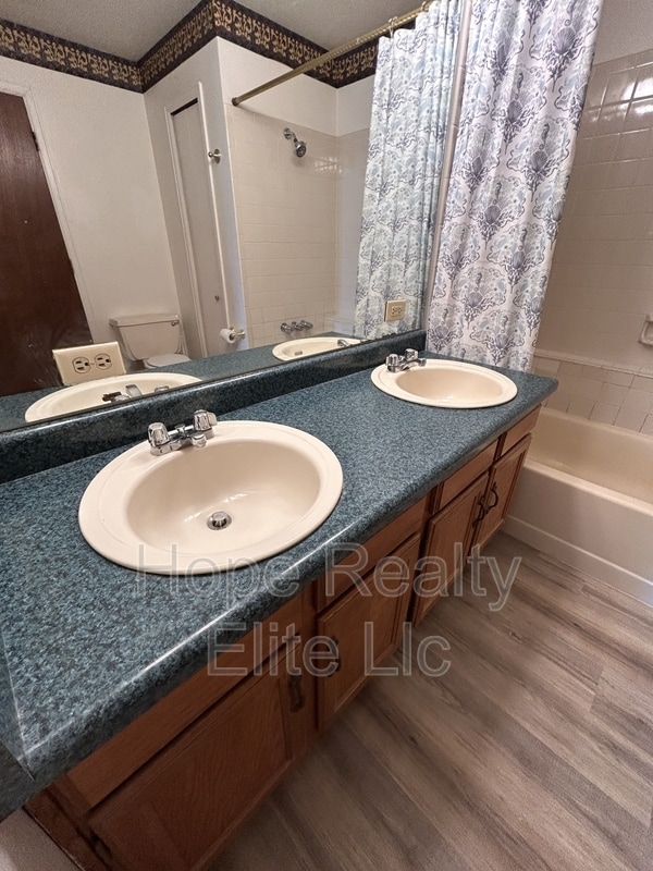 Building Photo - 954 Brant Hollow Ct