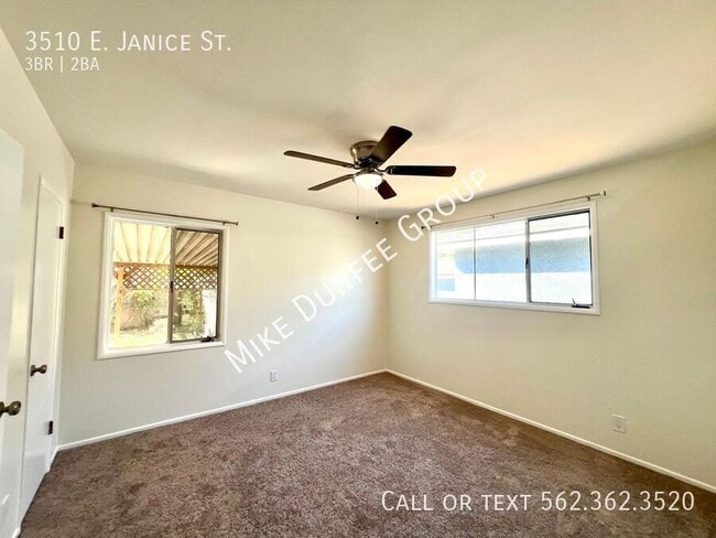 Building Photo - 3510 E Janice St