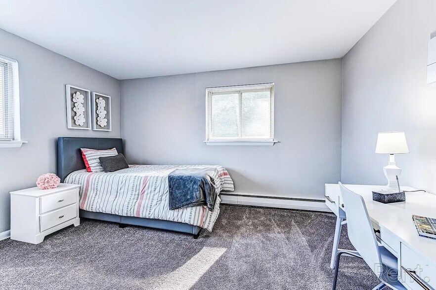 Building Photo - 333 North Ave