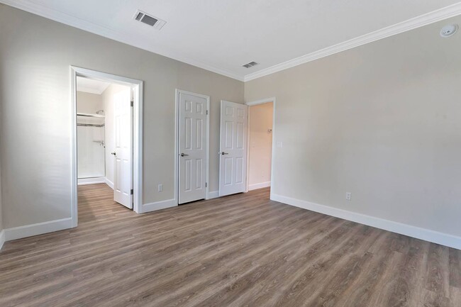 Building Photo - 3269 Walden Shores Blvd