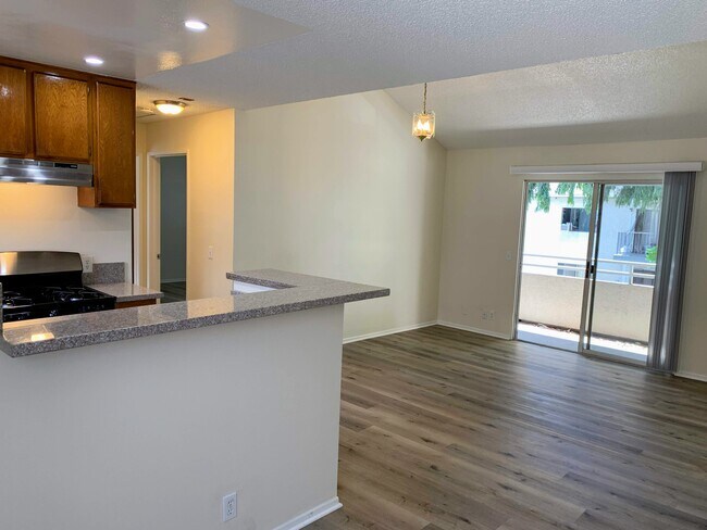 Building Photo - 1101 E South St