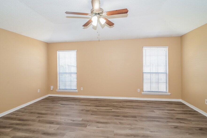 Building Photo - 8536 Iron Mill Ct