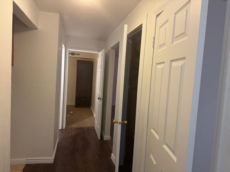 Building Photo - 1421 W 450 N