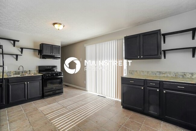 Building Photo - 3 Bedroom Pet-Friendly Home in COLUMBUS, O...