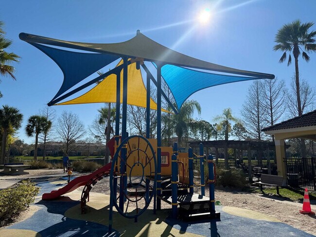 Building Photo - 4735 Vero Beach Pl