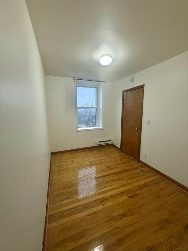 Building Photo - 29 Harmony St