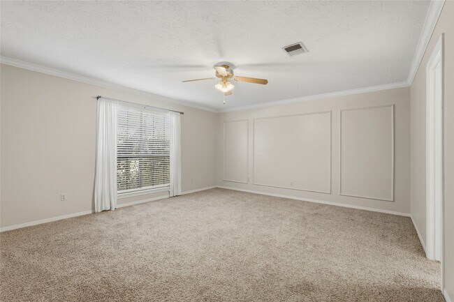 Building Photo - 3823 Village Oaks Dr