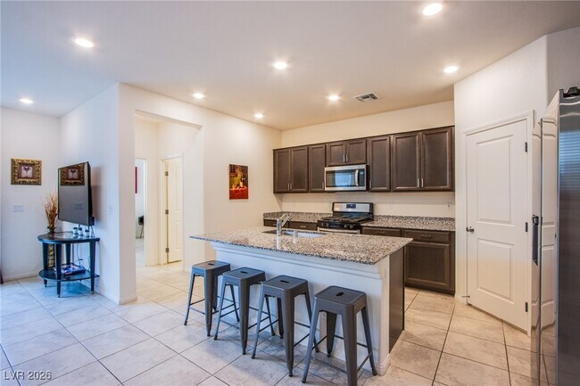 Building Photo - 9858 W Meranto Ave