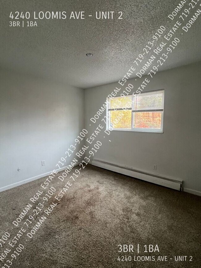 Building Photo - 4240 Loomis Ave