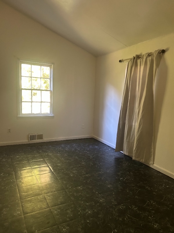 Building Photo - 2132 Donald Lee Hollowell Pkwy NW