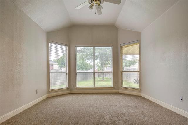 Building Photo - 2304 Greenview Dr