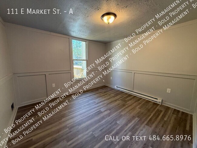 Building Photo - 111 E Market St