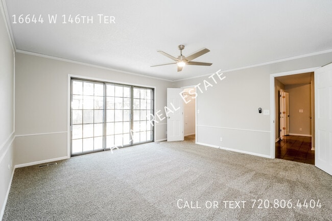 Building Photo - Exceptional home in Havencroft! 1.5 Story ...