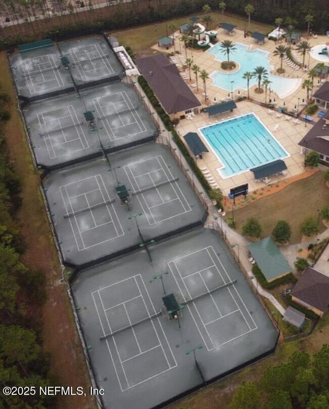 Building Photo - 621 Southbranch Dr