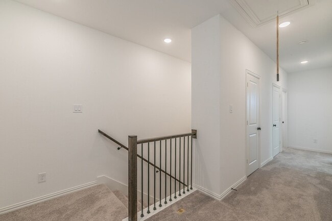 Building Photo - 1145 Concan Dr