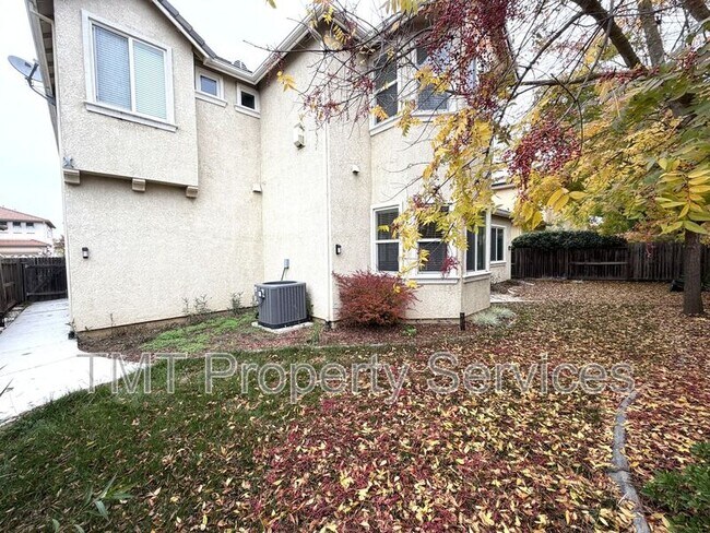 Building Photo - 6912 Riqueza Ct