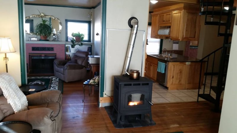 Building Photo - 960 Main St