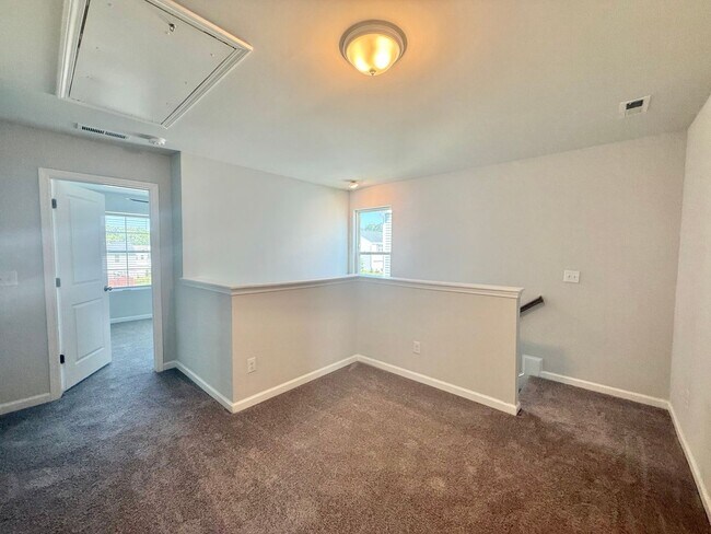 Building Photo - 5244 Calhoun Pl