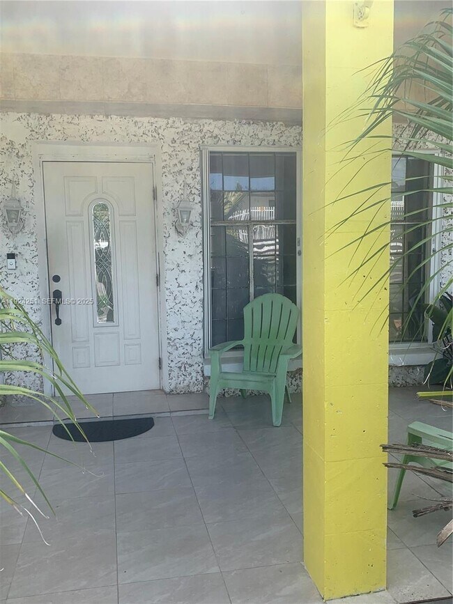 Building Photo - 30900 SW 189th Ave