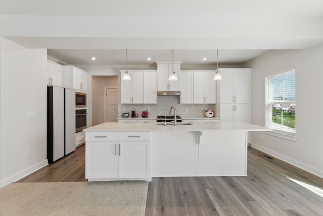 Building Photo - Luxury 5-Bed, 4-Bath Greenville Home in Amenity-Packed Riverstone!