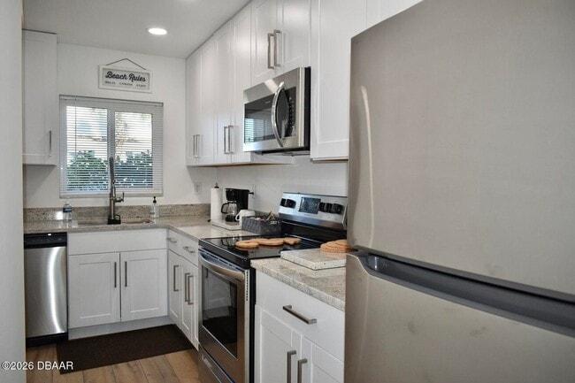 Building Photo - Furnished Townhome In Ponce Inlet!