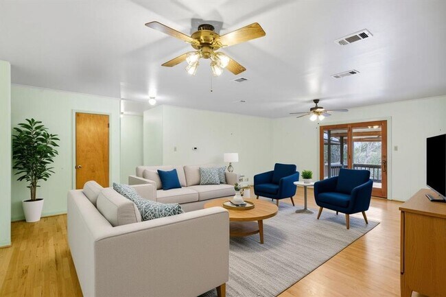 Building Photo - 508 Morris Dr