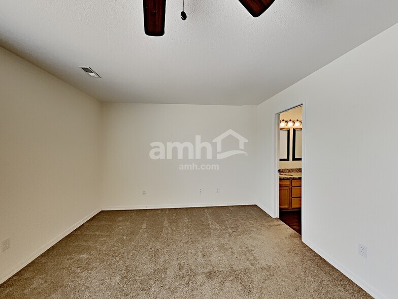 Building Photo - 13902 Travis Boyd Cir